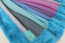 Load image into Gallery viewer, &#39;Luna&#39; Handwoven Blanket