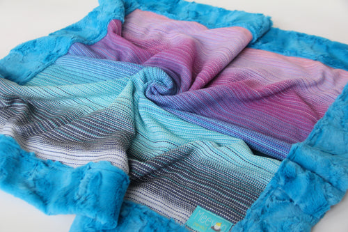 'Luna' Handwoven Blanket
