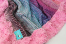 Load image into Gallery viewer, &#39;Luna&#39; Handwoven Blanket