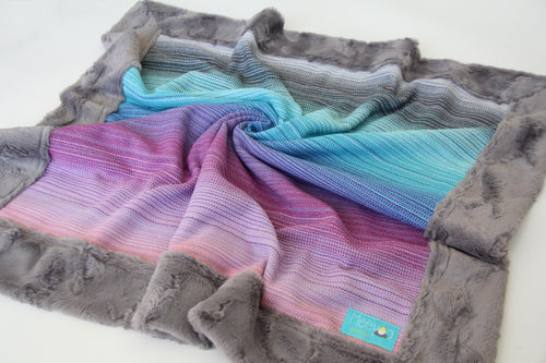 'Luna' Handwoven Blanket