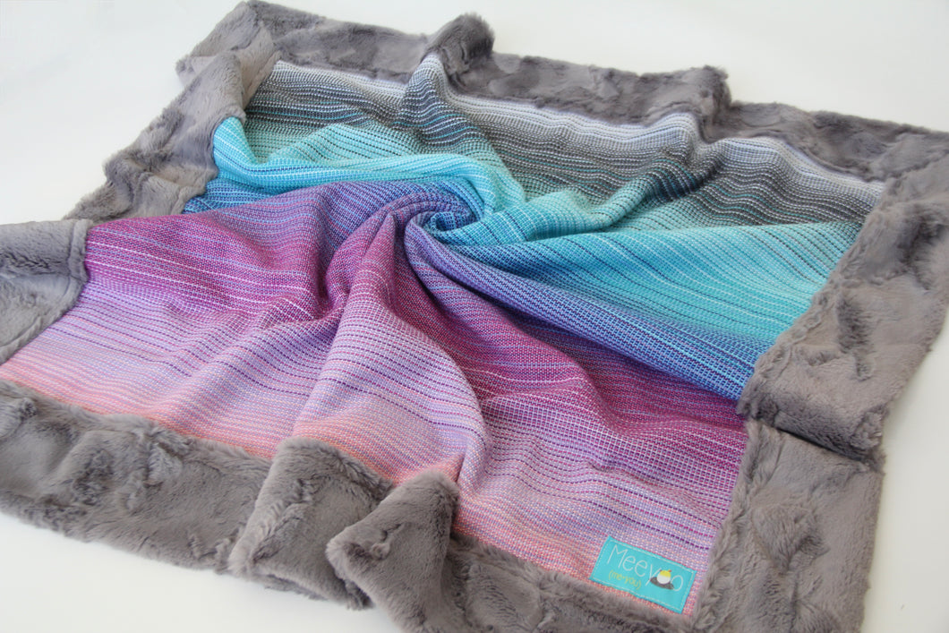 'Luna' Handwoven Blanket