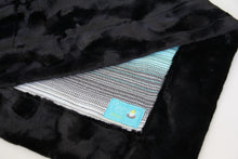 Load image into Gallery viewer, &#39;Luna&#39; Handwoven Blanket